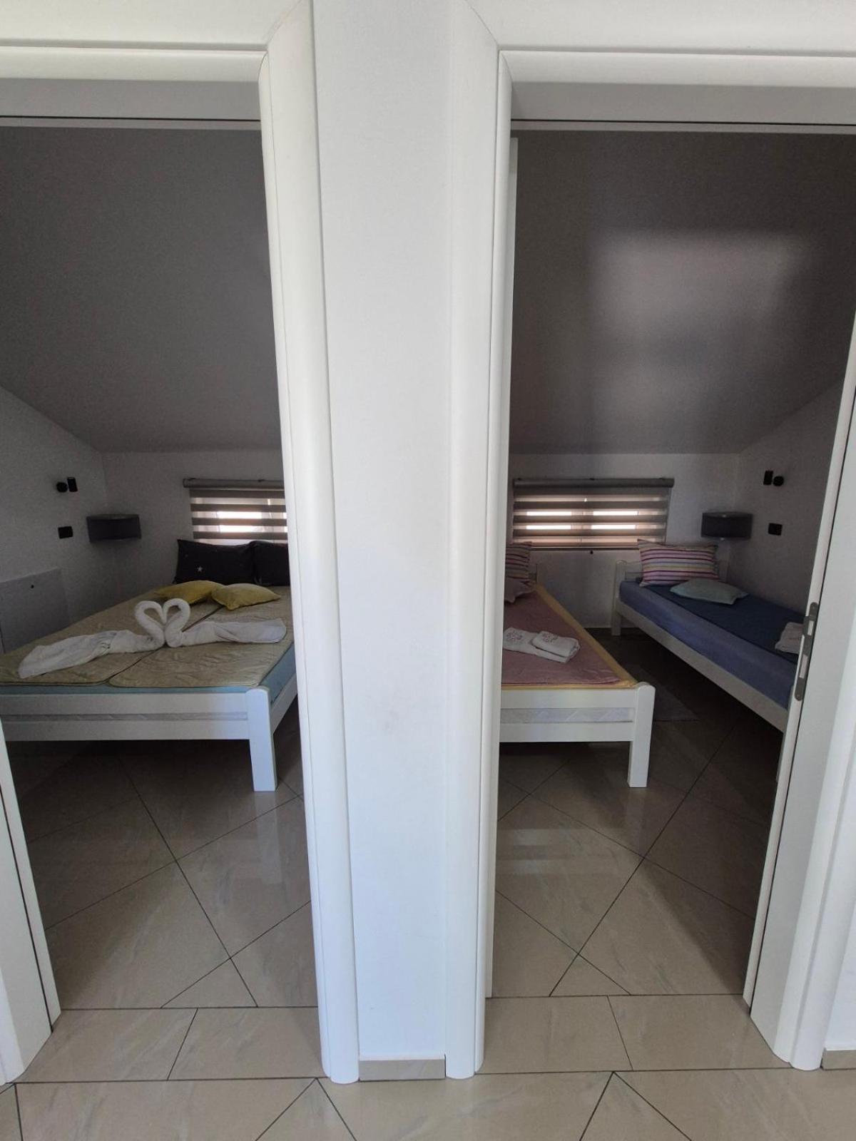 Apartmani "Roshu" โซโคบานยา ภายนอก รูปภาพ