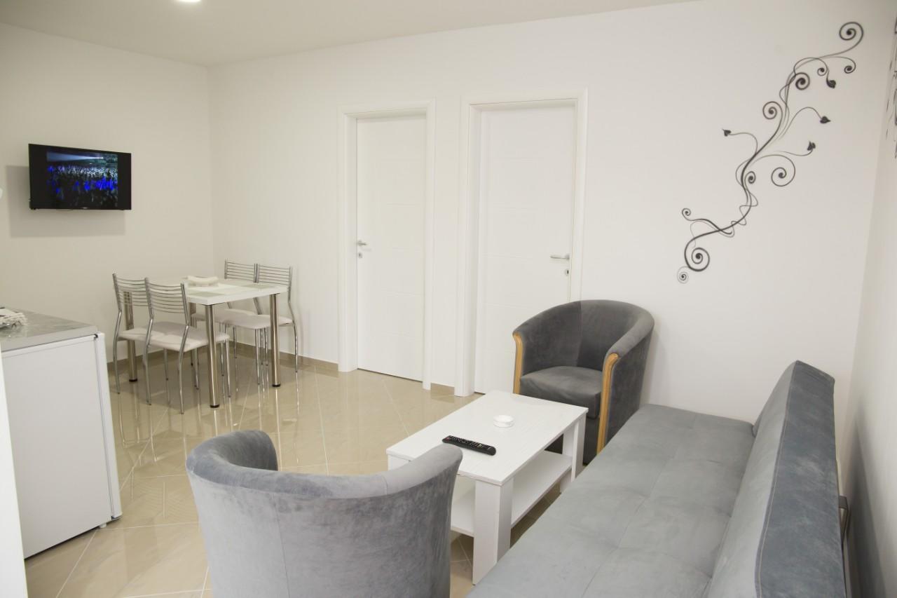 Apartmani "Roshu" โซโคบานยา ภายนอก รูปภาพ
